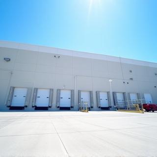 Warehouse exterior loading docks